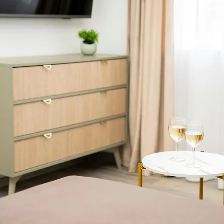 Apartman Station No8 *